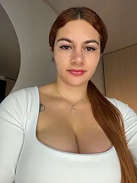 AtheneaRossi - Massage in tits oil