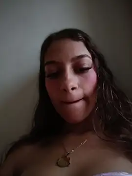 Vanneskk - My friend plays with my breasts.