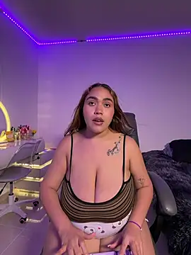 Rousrossell_4 - Massage my tits with creammilk