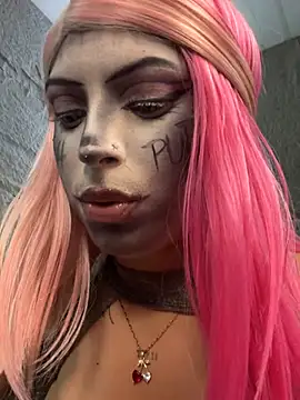 GiaRedd - Big Cucumber in my pussy 🥒❤️‍🔥