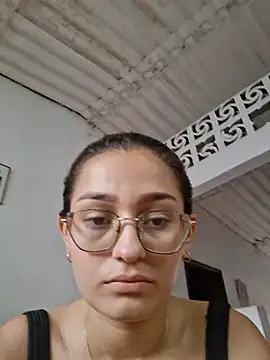 Ary-18 - doggy + 2 finger in ass