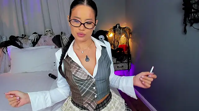 AmedeeaBanks - Slide your finger inside my kitty👉🦪