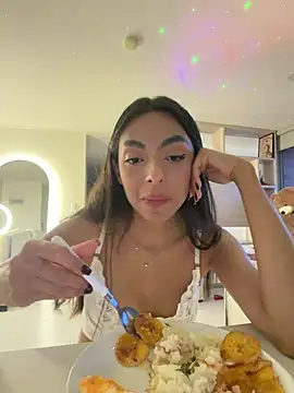 ZaraLuuv - naked me and sensual dance