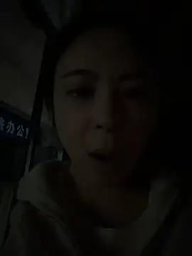 YaoYao8888 - 不穿内裤直播2分钟
