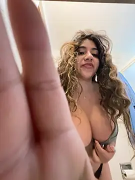 Monica17