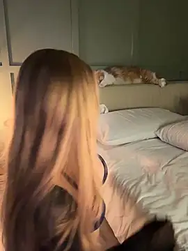 Curchez_ - 2 pics + 1 video by DM for last tipper