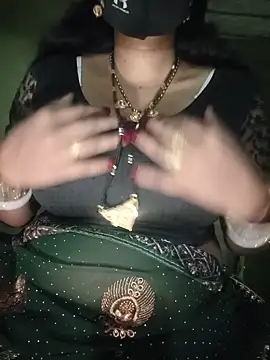 Sexyradha_