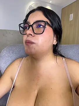 Shell__ - 🥵 Spit on my pussy