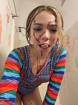 Mia_honey3 - 1 finger in my ass in doggy + control l