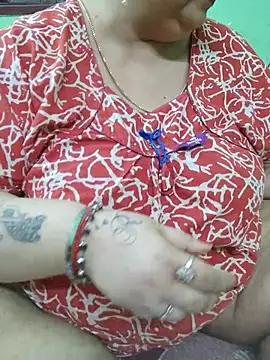 Tamil-mayasri - ass flash