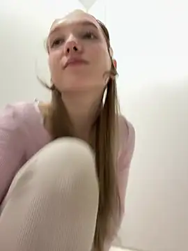 Bambi_lu - open door n doggy in open doorway