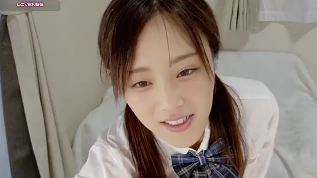 Reina-111 - お尻見せちゃう♡