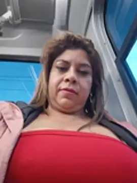 Laura-Hernandez - Squirt 🫦🫦💦💦bus público