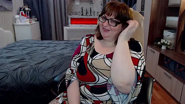 Victoria_BBW - Striptease * Pussy play * Squirt orgasm