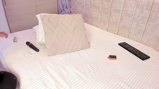 Gigii_miller - Rub my Clit 😈
