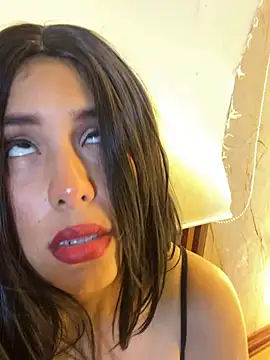 MiaAndrade - Finger 3 my pussy💦+ Squirt ticket Show