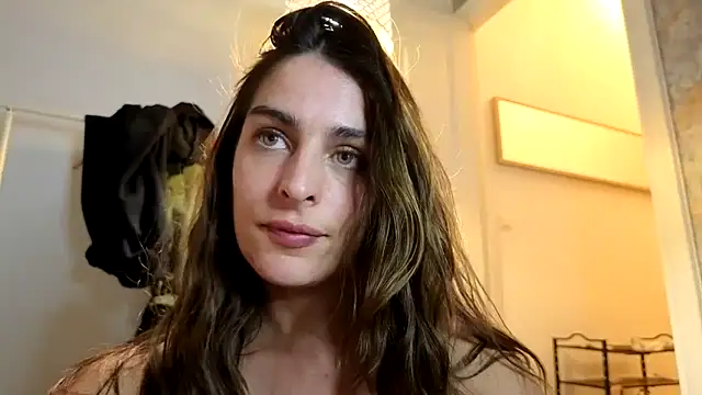 Camii2244 - cameltoe and bush tease