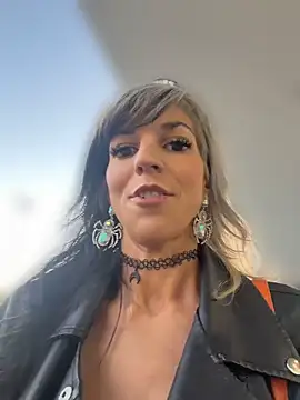 Lil_jiggly - Public bathroom