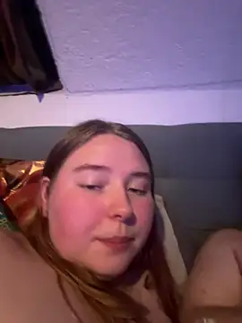 Sassi_babe - Oben ohne 30 min