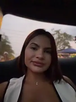 Irina_Velvett - Flahs tits in the mall😈💦🥴