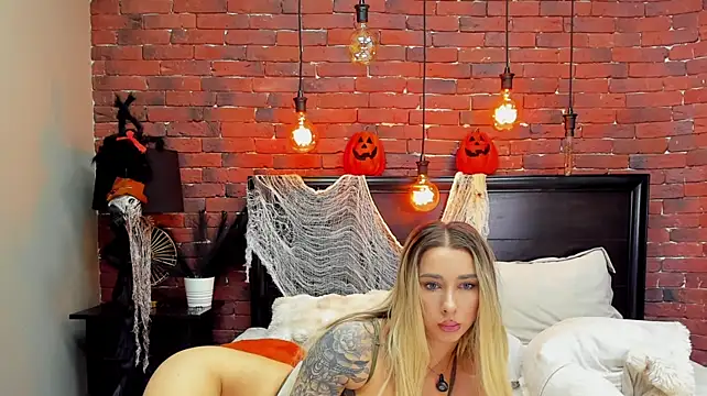 ChristynaRoss - SQUIRT SHOW