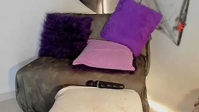Mariam_hill - Dildo in pussy 😈🍆💦