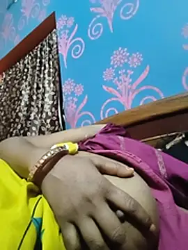 Ass_big_girl - Nude show