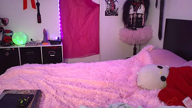 Twitchtheclownn - ride dildo tits out