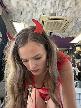 Venessasbutt - PASTIES OFF AT HOME (TOPLESS)