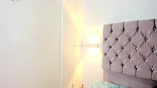 Ana__carrera - Booty Shake Tease 🍑