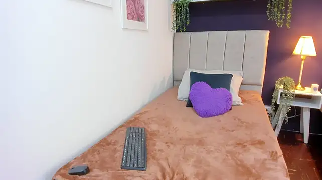 Natasha_Brm - rubbing cock in my pussy 😏