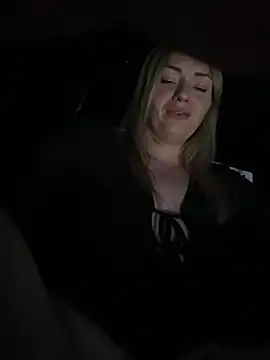 MaggieMayI - 2-3-4 fingers in slutty pussy