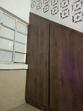 Emma_soul1 - Showing breasts close to the camera
