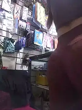 Samathasexx - SHOW TITS IN THE STORE
