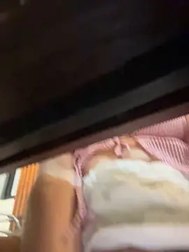 Sophie_valencia - RUB HOLEASS IN PUBLIC + FUCK PUSSY +CUM