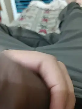 wrong_man25's Live XXX Chat