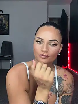 Destinylovex - Last tipper wins bg video