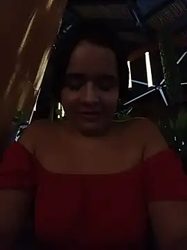 Julieth_hot-69 - Take off my panties in public 😈😉