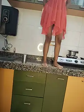 Mini-cutie - Boobs and oil show