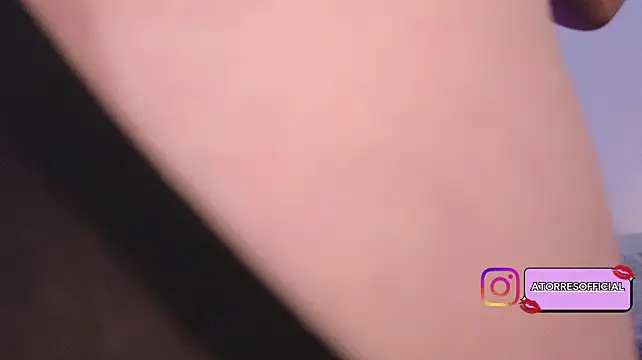 Angela_Torres_ - Tease body with oil