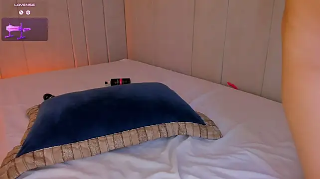 Luisah_ - Oiled Ass