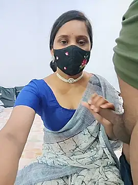 Your___Riya - Pussy flash in public 🌺💋