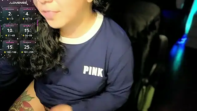 Kimmiakiss22 - Naked Doggy 4m