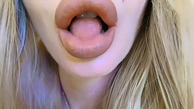Velvet_kissx - How about some wetness?Booom 💦 😈 👄 🎇