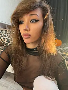 Lissa_kissyou - Doggystyle fingering ass + video