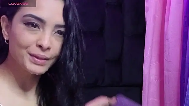 Agatha_lovee - spit on her breasts and lick them