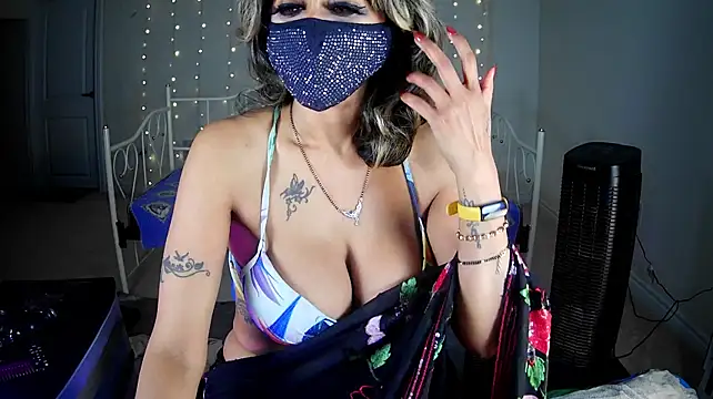 Ravishing_Roma