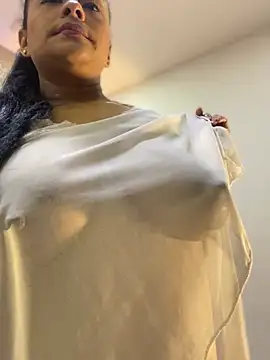 Sofia_xxx02 - cum in the hallway