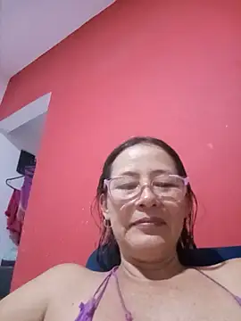 Salome_69 - Masturbación con 4 dedos