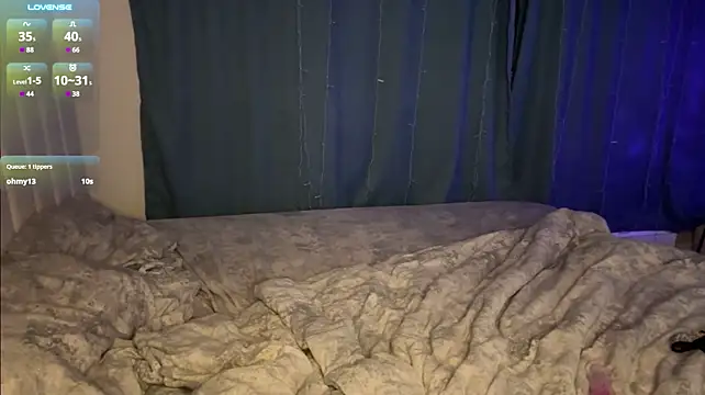 Liana67s - cover with shaving foam